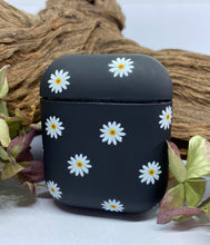 Load image into Gallery viewer, Airpod Case - Daisy Pattern
